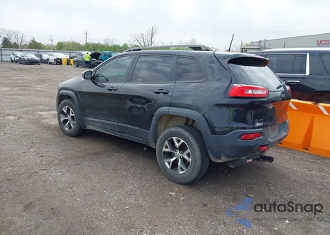 2016 Jeep Cherokee Trailhawk from USA, damaged, VIN 1C4PJMBS5GW321198
